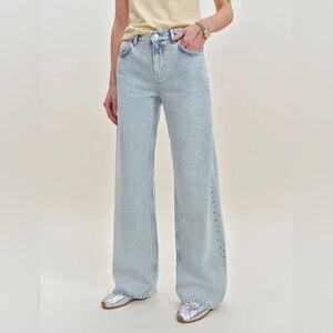 Reformation Cary Low Rise Wide Leg Slouchy Light Wash Jeans